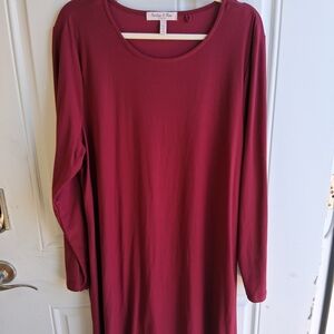 Madison & Rose Long Sleeve Tunic in Wine